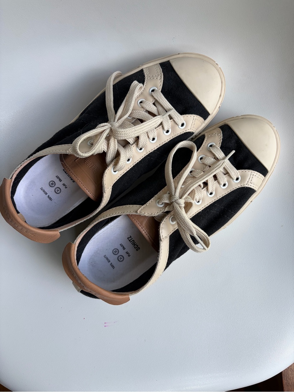 Schutz Gizella Sz 10 Low Top Canvas Lace-Up Sneakers in Black W/ Leather Brazil